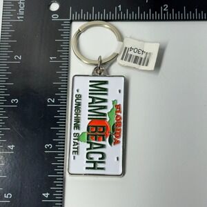 Miami Beach Florida Sunshine State License Plate Keychain Souvenir‎